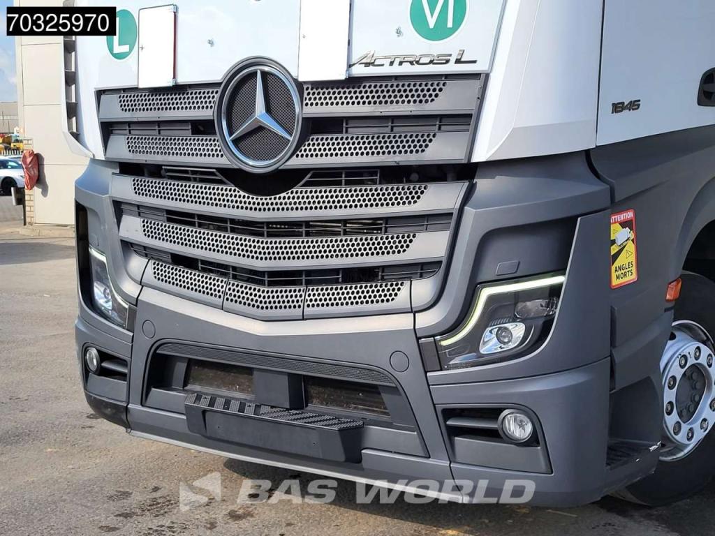 Mercedes-Benz Actros 1845 4X2 BigSpace Retarder 2xTanks Standklima Foto 5