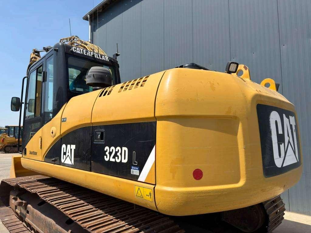 Caterpillar 323D L Foto 10