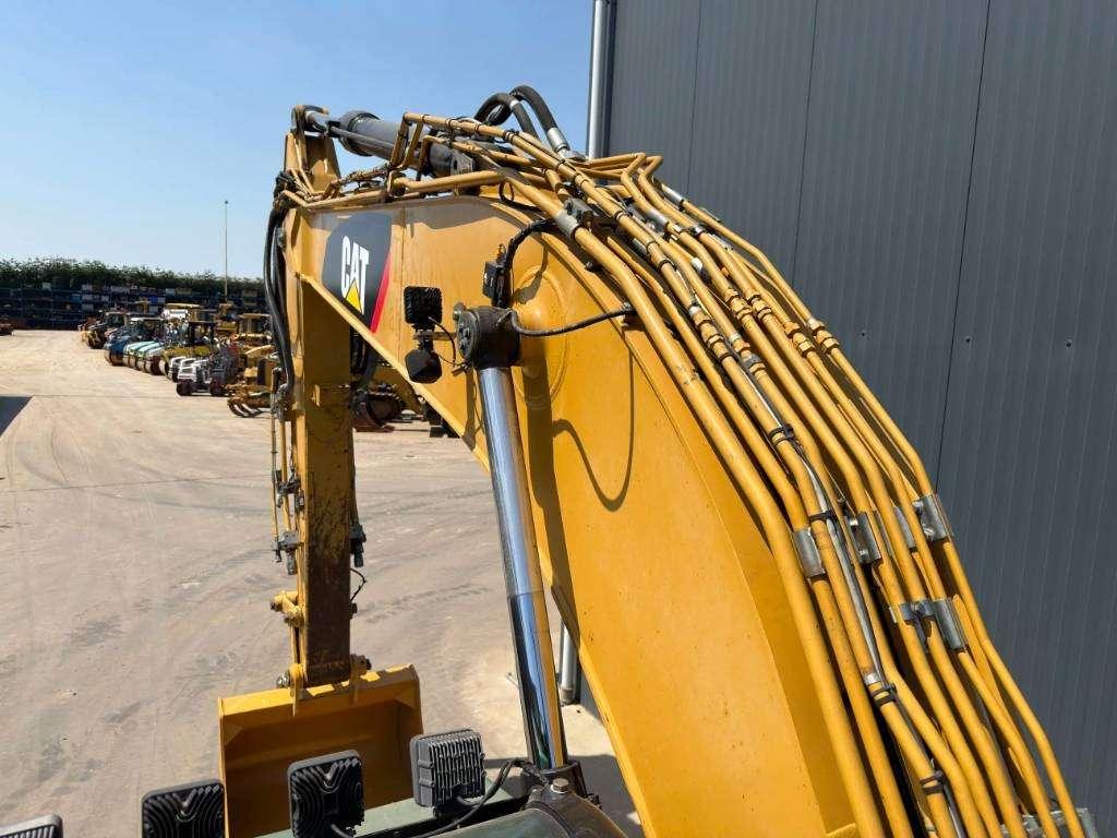 Caterpillar 323D L Foto 21