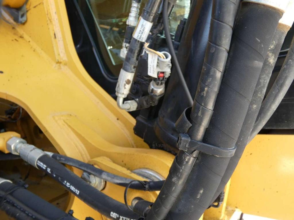 Caterpillar 330 Foto 11