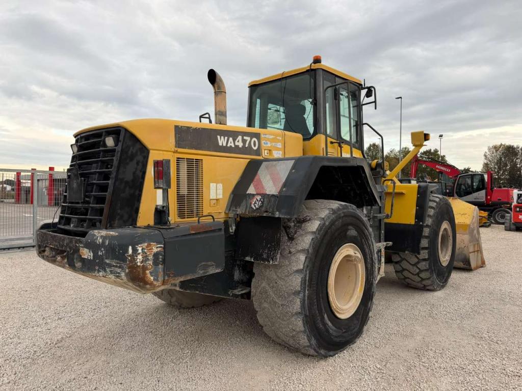 Komatsu WA470-5 Foto 4