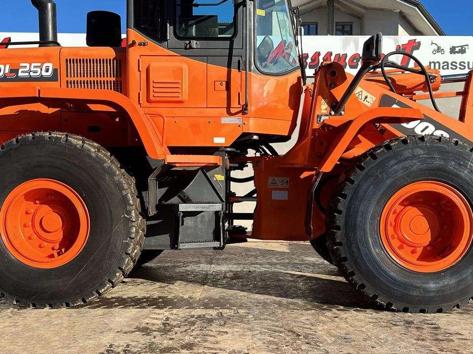 Doosan DL250 Foto 3
