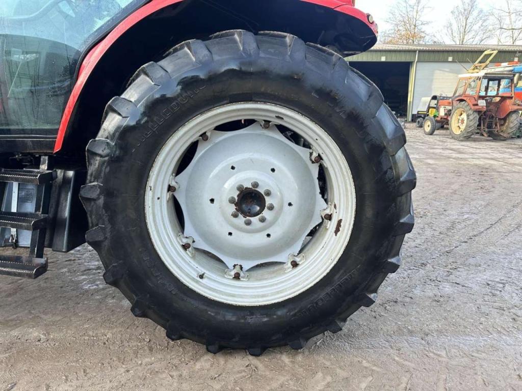 Massey Ferguson 5445 Foto 8