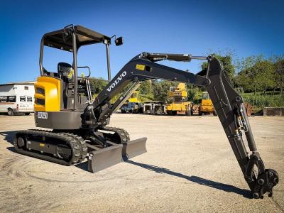 Volvo ECR25D vendida por Omeco Spa