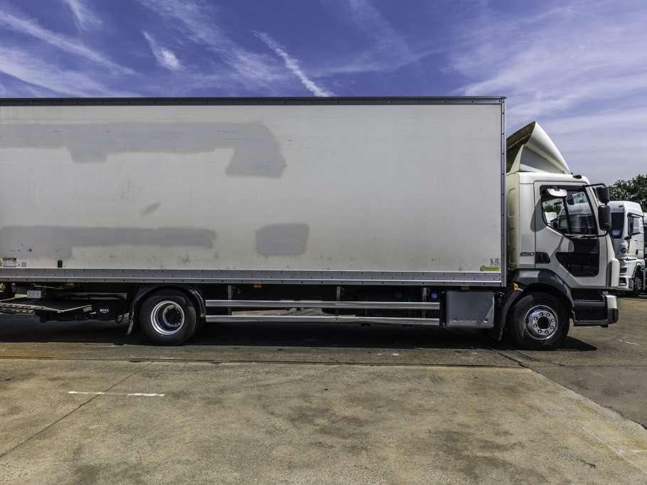 Volvo FE 250+HAYON BAR Foto 3