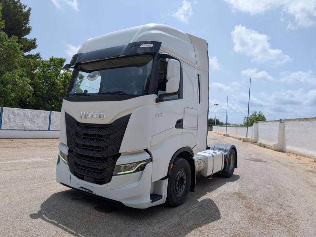 Iveco S-WAY 510 Foto 1