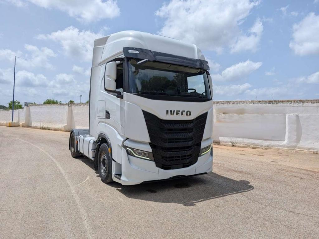 Iveco S-WAY 510 Foto 2