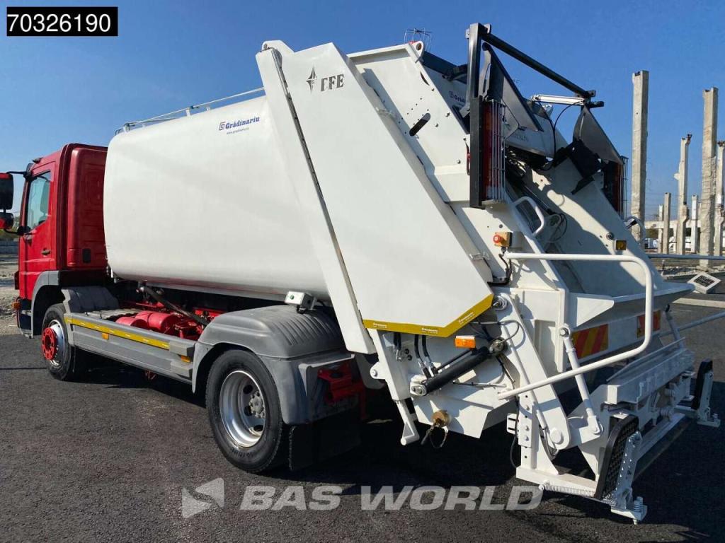 Mercedes-Benz Atego 1324 4X2 Foto 2