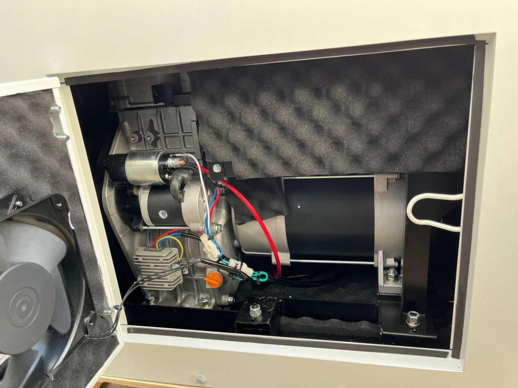 Giga Power PLD12000SE 10KVA silent set Foto 12