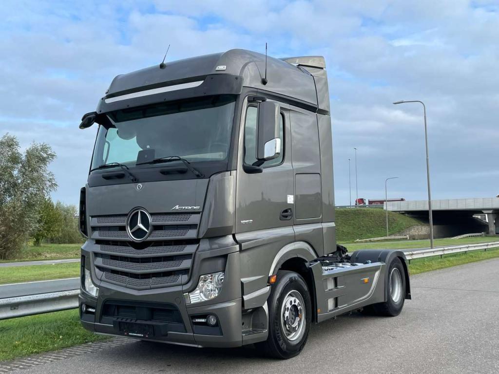 Mercedes-Benz ACTROS 1853 LS 4X2 Foto 1