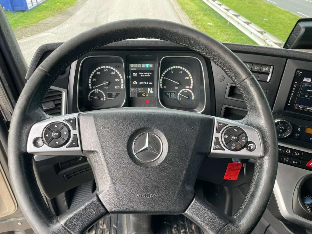 Mercedes-Benz ACTROS 1853 LS 4X2 Foto 16