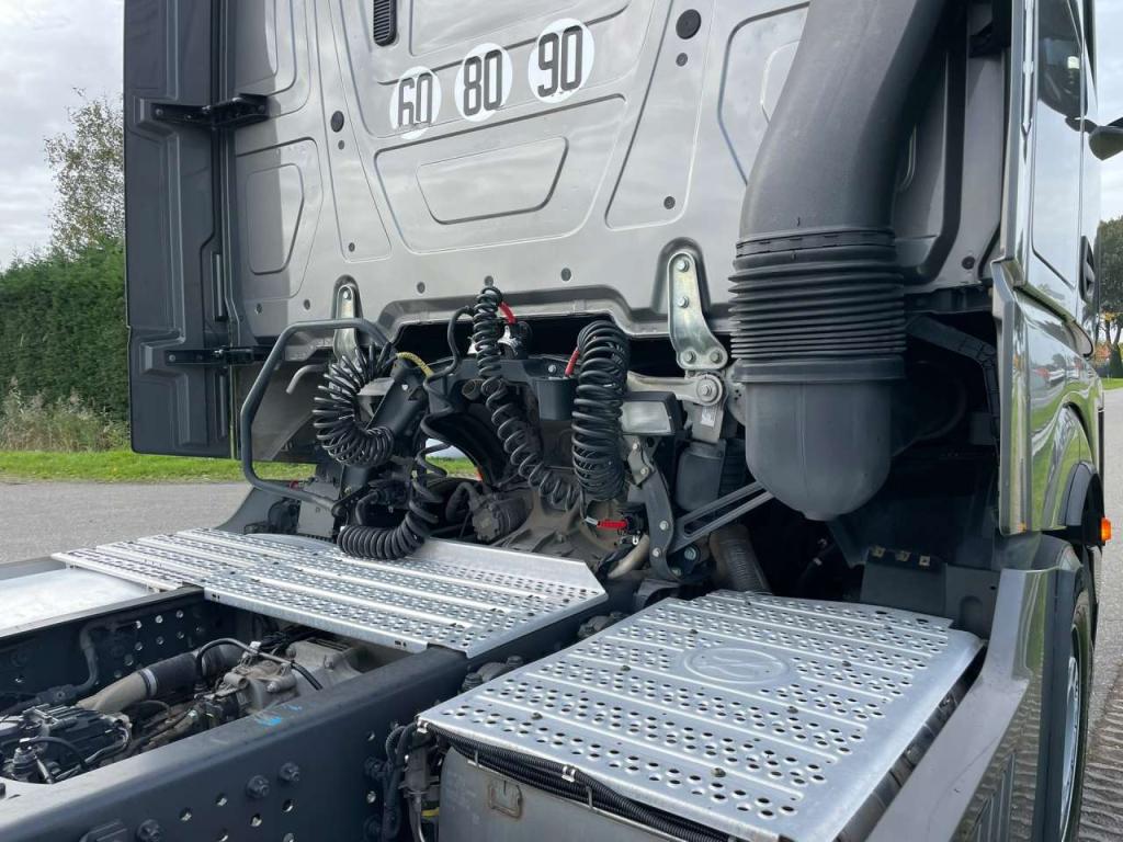 Mercedes-Benz ACTROS 1853 LS 4X2 Foto 25