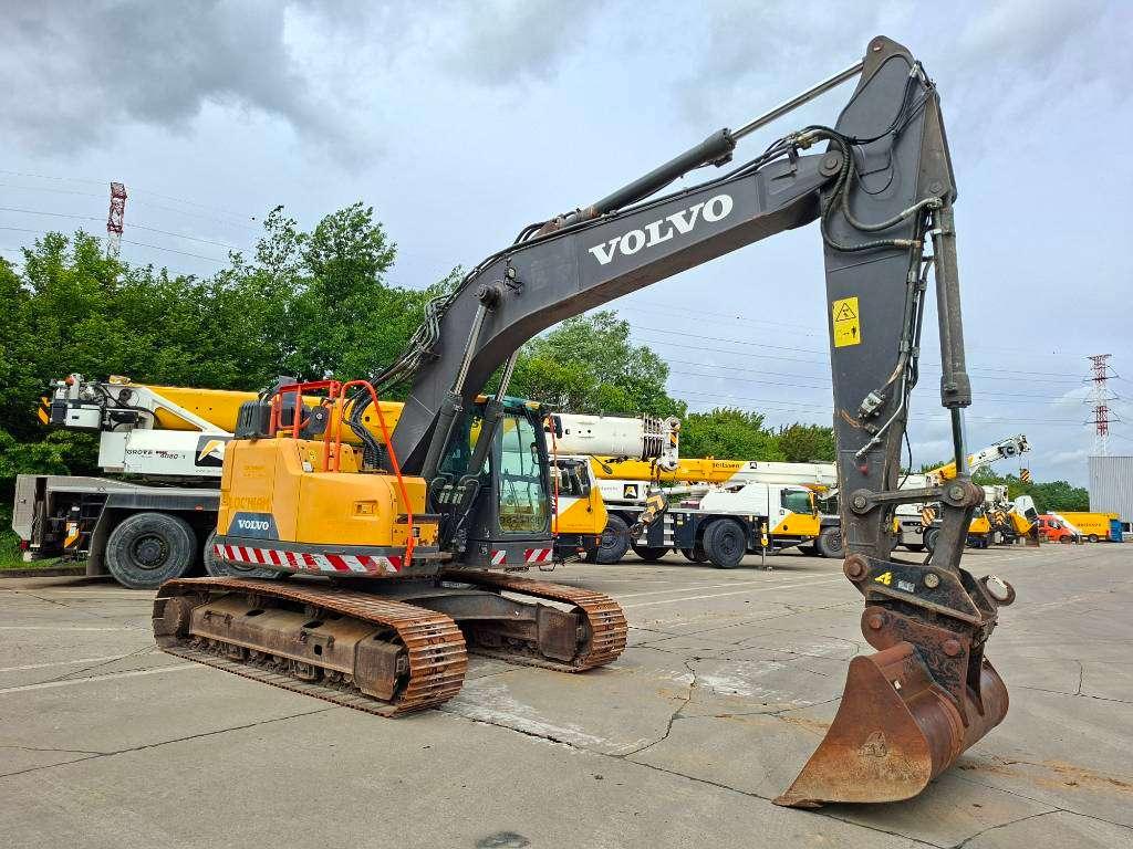 Volvo ECR235EL (+3 Buckets) Foto 3