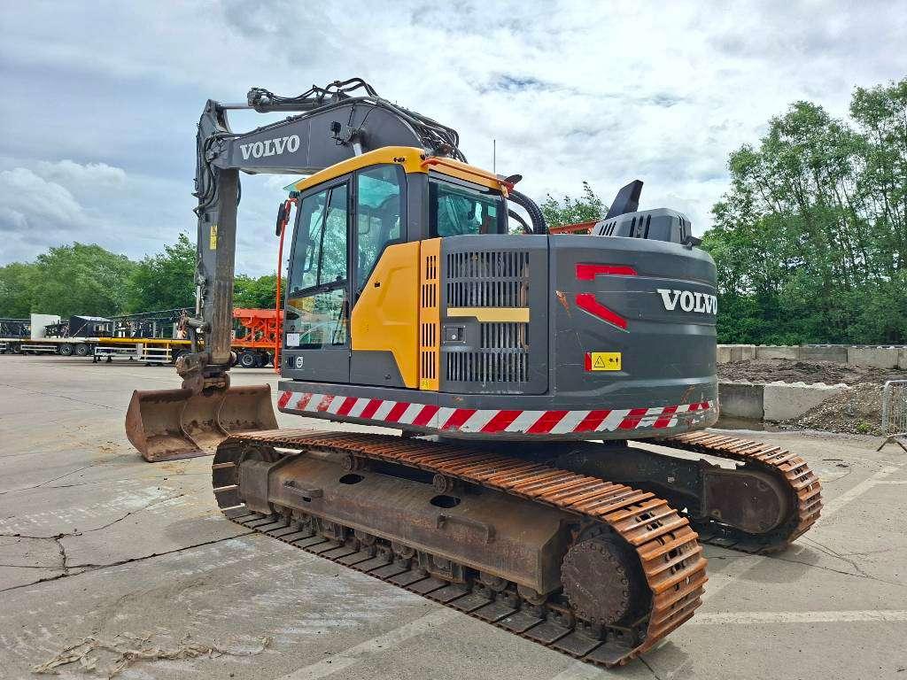 Volvo ECR235EL (+3 Buckets) Foto 6