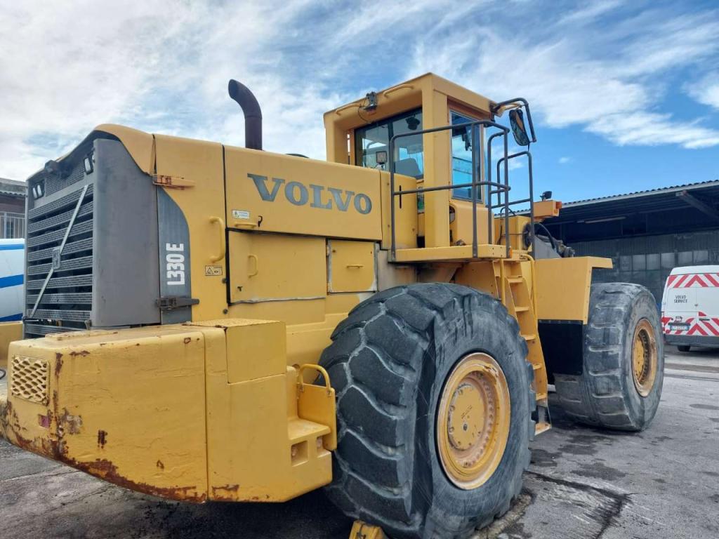 Volvo L330E Foto 3