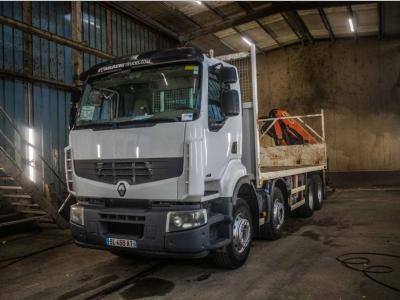Renault KERAX 380DXI-8x4+PK18TM/3EXT vendida por Braem NV