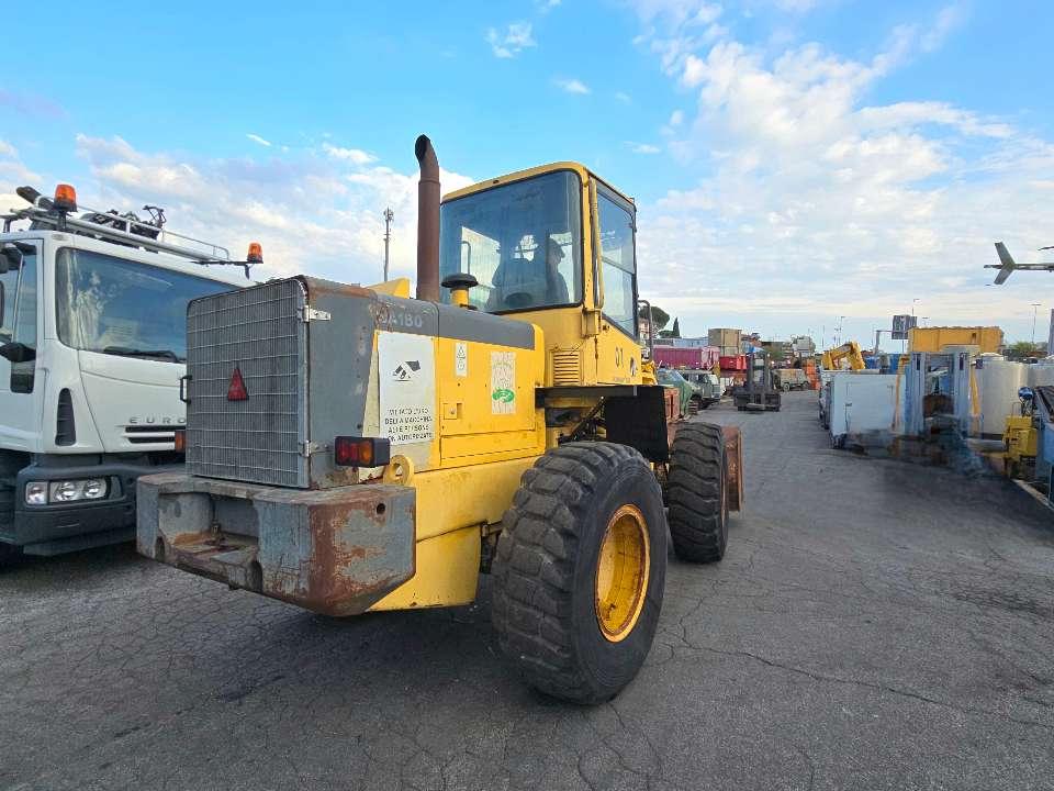 Komatsu WA 180-3 Foto 6