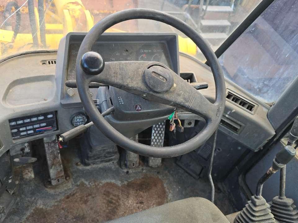 Komatsu WA 180-3 Foto 9