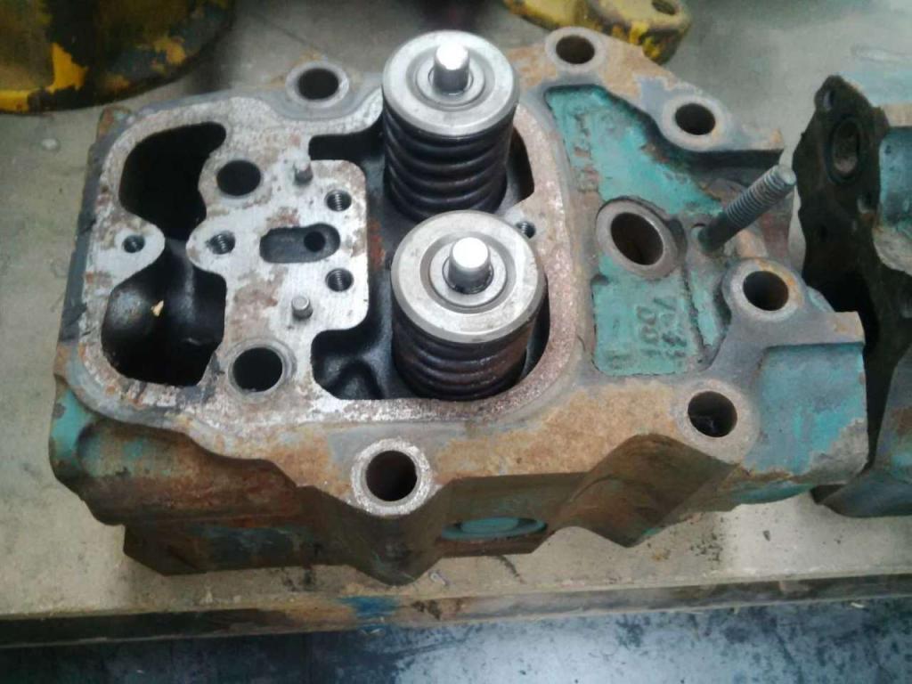 Culata para Volvo TD122KFE Foto 1