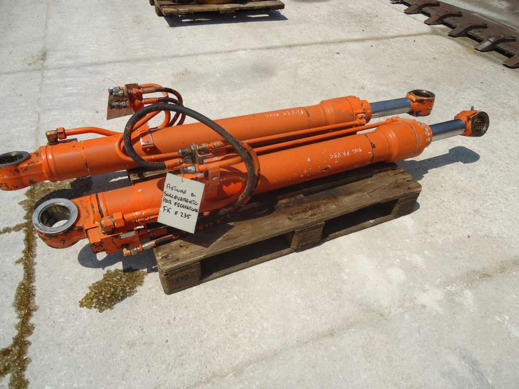 Cilndro de levantamiento para Fiat Kobelco E235 Foto 2