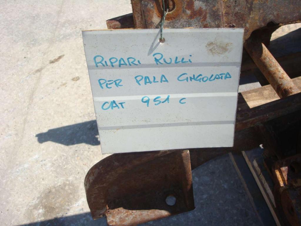 Rodillo guardia para Caterpillar 951C Foto 3