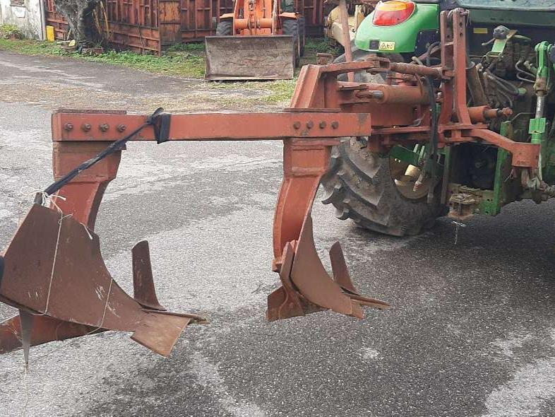 Sogema Aratro bivomere idraulico Foto 3
