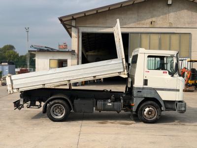 Nissan L50.099 Foto 1