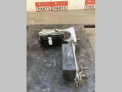 Centraline telaio para Volvo FH16 550 6x4 vendida por Massucco T. Srl Area Ricambi