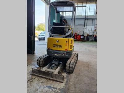 Wacker Neuson EZ17 vendida por Iveco Orecchia Spa
