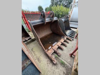 Hitachi 300 q.li vendida por G.M. Service srl