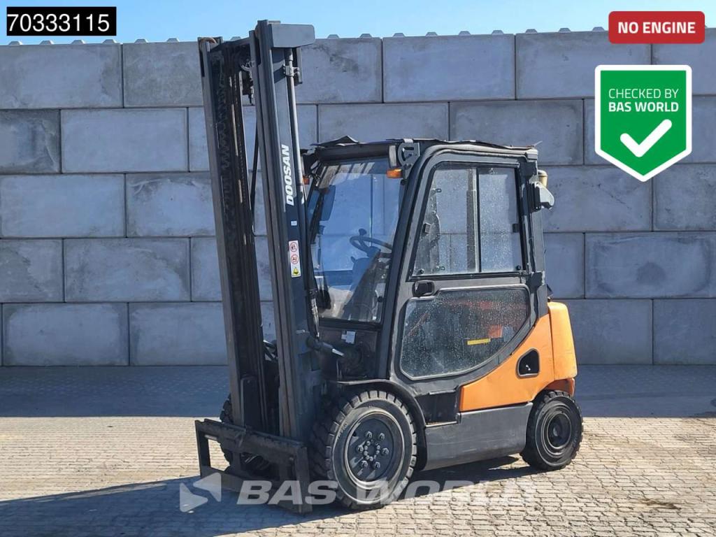 Doosan D25S -5 MISSING Engine & Seat Foto 1