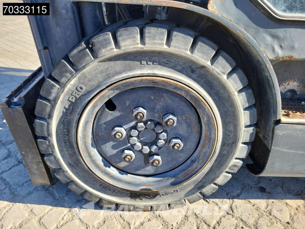 Doosan D25S -5 MISSING Engine & Seat Foto 12