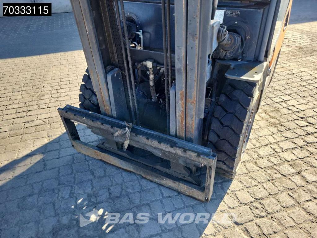 Doosan D25S -5 MISSING Engine & Seat Foto 9