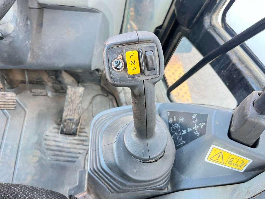 Caterpillar 444F2 - Telescopic Boom / 4WS / Hammer Lines Foto 10