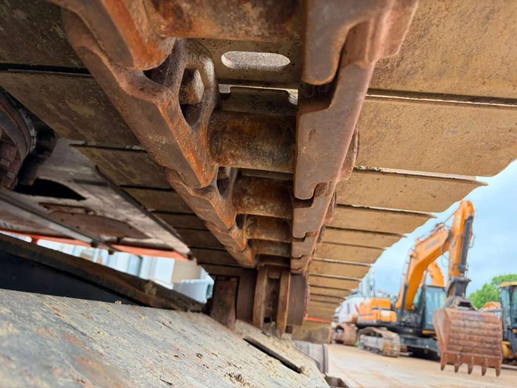 Hitachi ZX300LCN-6 Foto 12