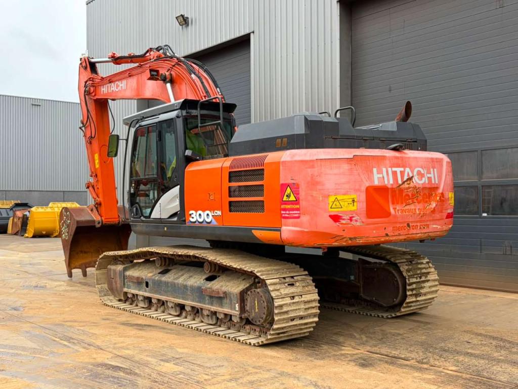 Hitachi ZX300LCN-6 Foto 3