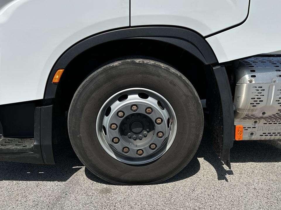 Iveco S-WAY 490 4x2 Foto 4