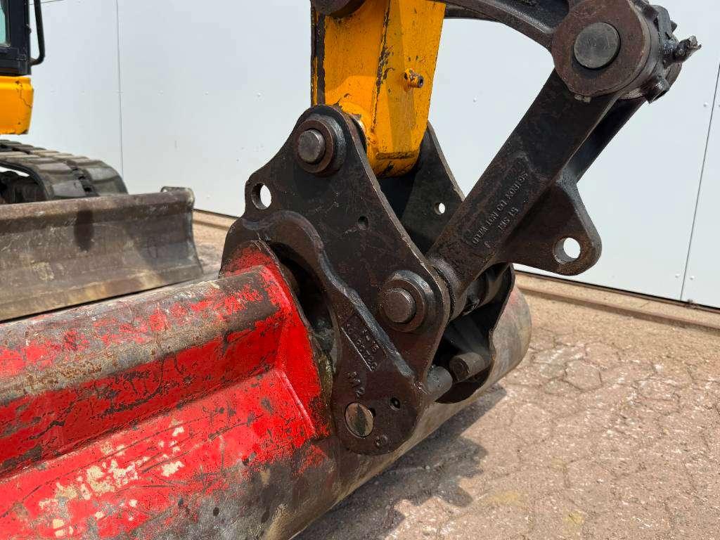 JCB 48Z-1 - Hammer Lines / Quick Coupler Foto 16