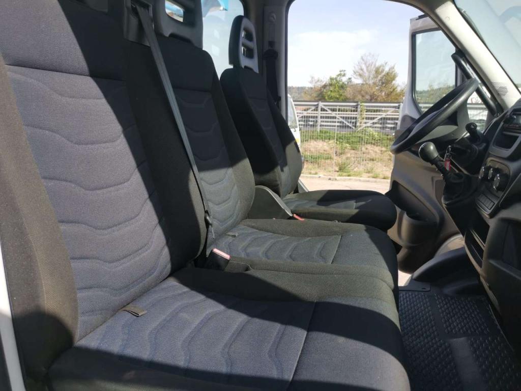 Iveco 35C12 Foto 7