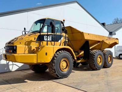 Caterpillar 725 - Top Condition / Airco / Backup Camera vendida por Boss Machinery