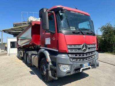 Mercedes-Benz Arocs 3348 vendida por Albacamion Srl