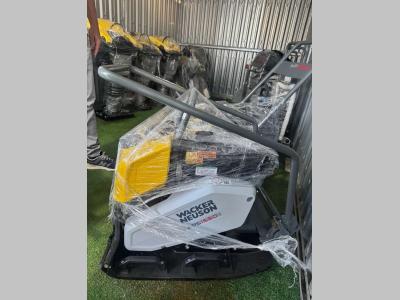 Wacker Neuson BPS 1550 MOTORE HONDA vendida por B.D. Commerciale Srl