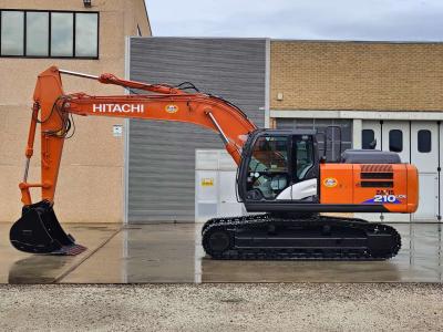 Hitachi ZX 210LCN-6 M vendida por A. Cherubini & Figli Srl