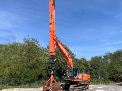 Hitachi ZX350LCN-5B CMA vendida por Massucco T. Srl