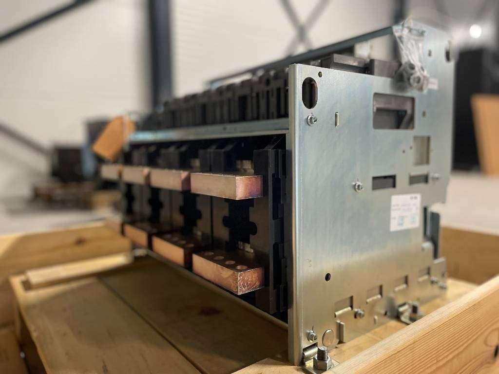 Mitsubishi Circuit breaker 4000A - AE4000-SWA 4P - DPX-12648 Foto 3