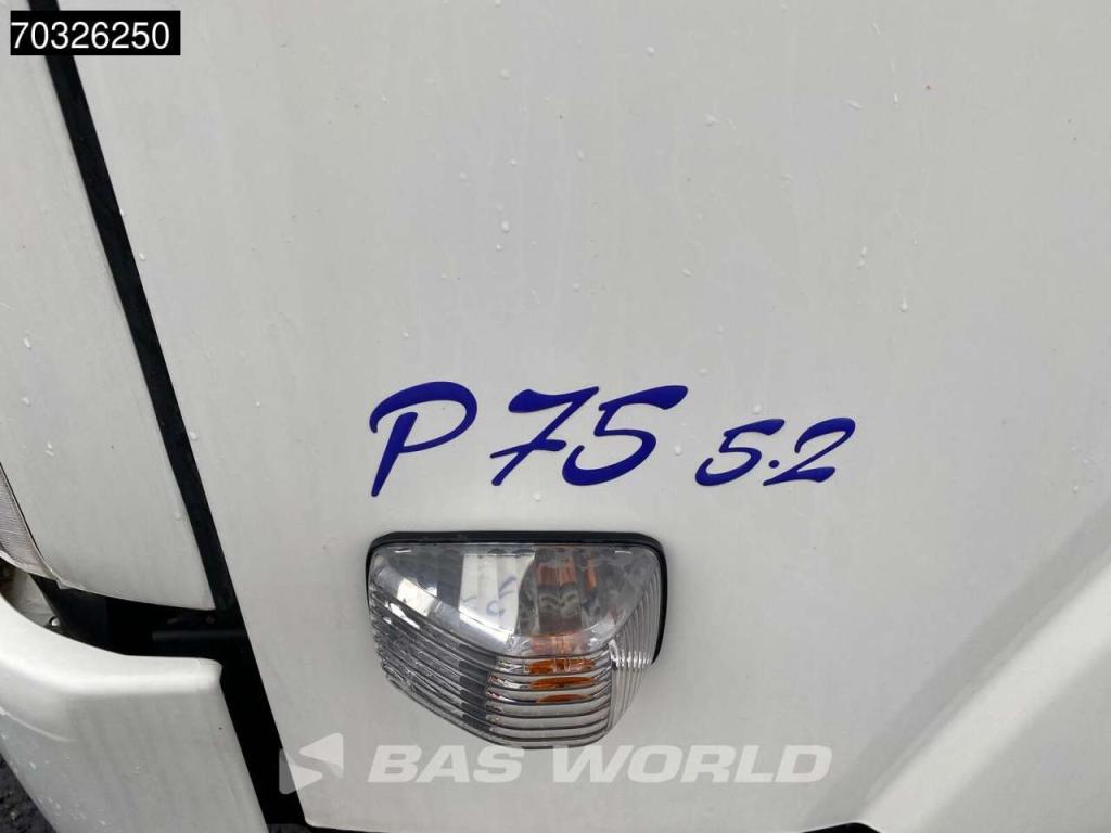 Isuzu P75 5.2 4X2 Foto 10