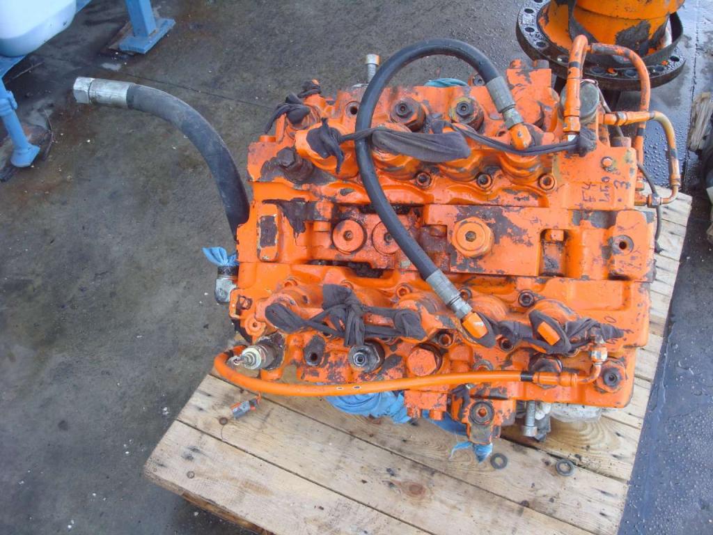Distribuidor hidraulico para Fiat Hitachi FH450.3 Foto 5