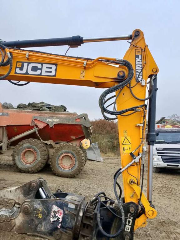 JCB JS235HD Foto 5