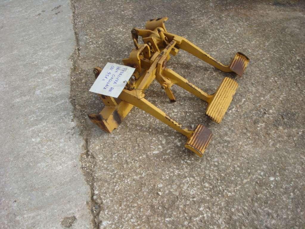 Pedalera para Caterpillar 951C - 941 Foto 3