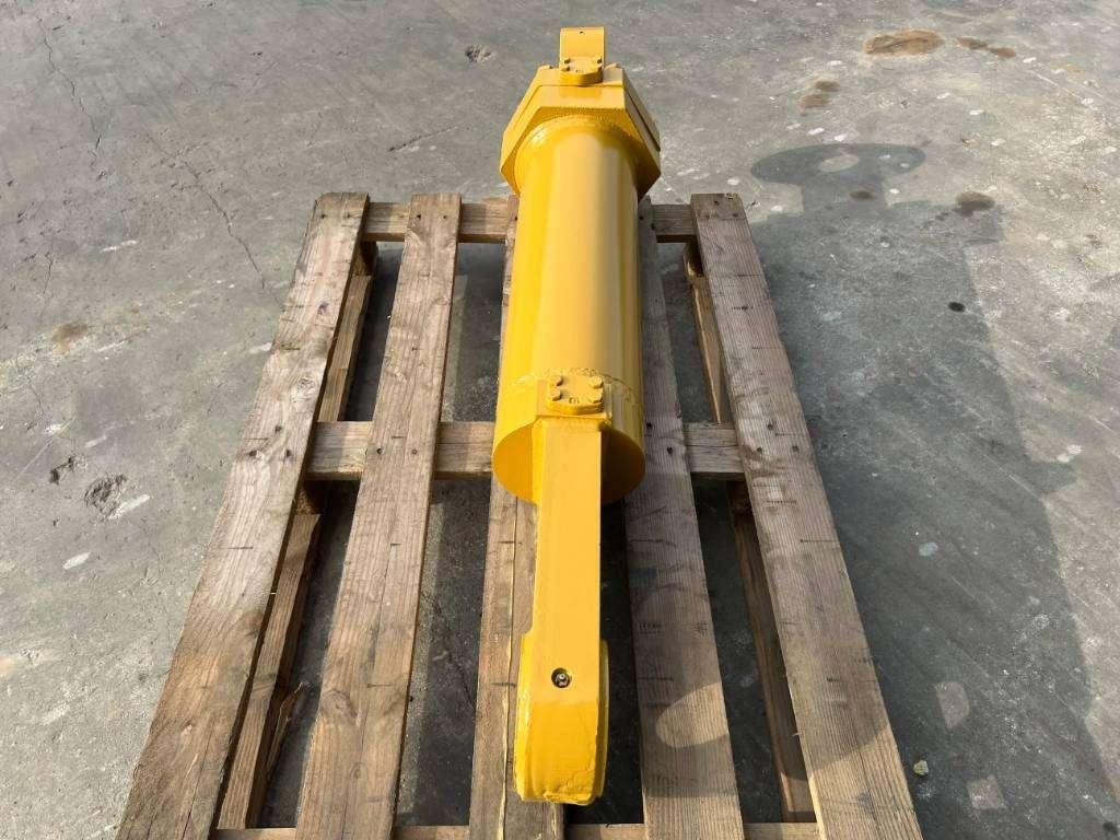 Caterpillar D8 Cylinder Foto 6